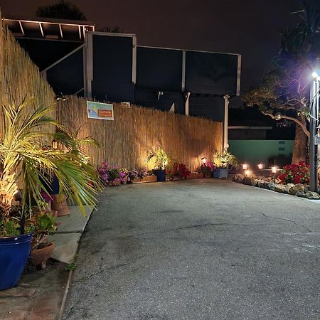 * - The Leucadia Beach Grotto - * An Encinitas Gem מראה חיצוני תמונה